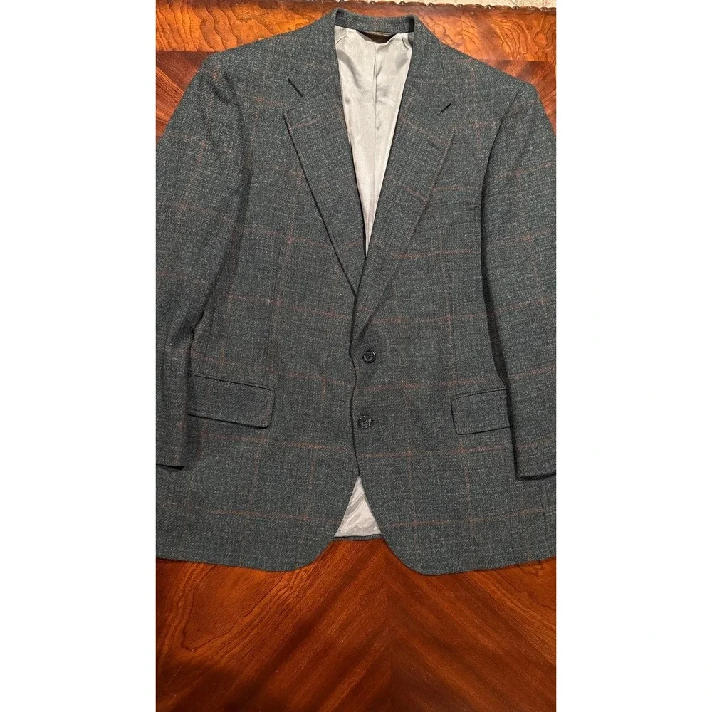 Vintage Red and grayish plaid men's blazer jacket - no size tag fits like large